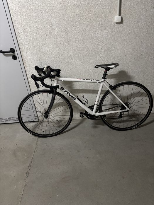 Rower szosowy B’Twin Triban 3