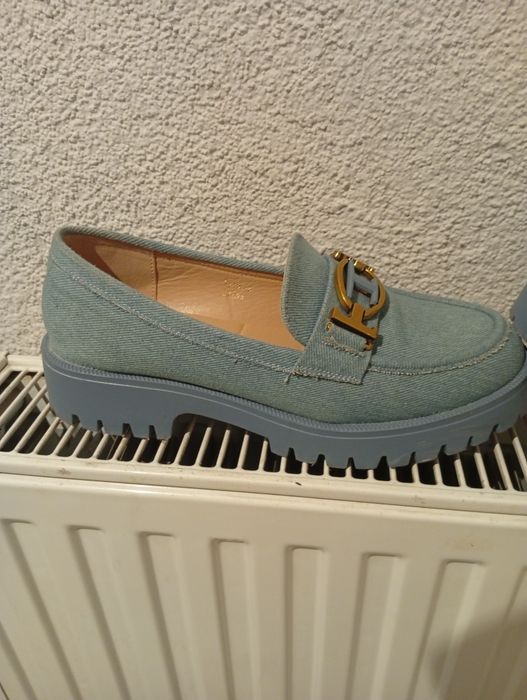 Sprzedam buty damskie