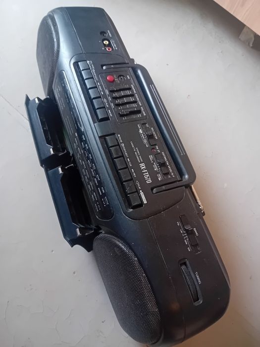 Panasonic RX DT 530 и Panasonic RX-FT570