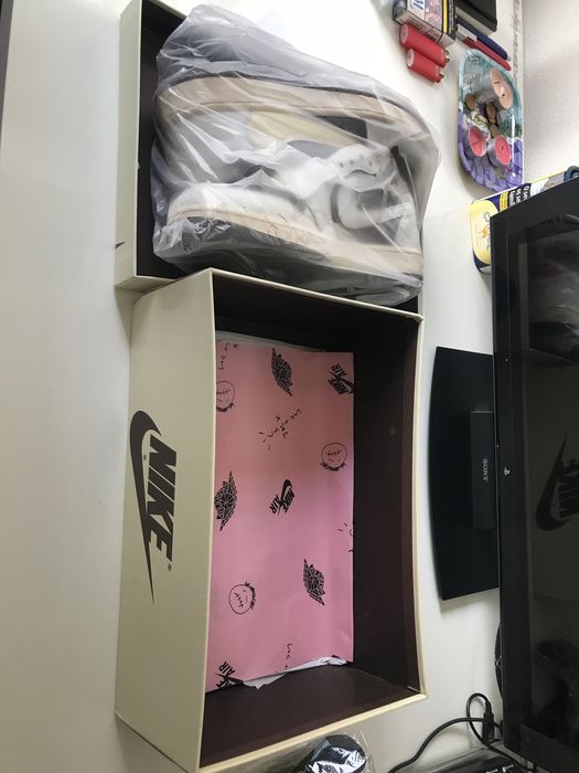 AIR JORDAN 1 LOW TRAVIS SCOTT REVERSE MOCHA