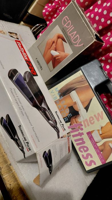 Zamielnie na winogrono  na wino zestaw do stylizacji włosów philips Gometricks 6 in 1 oraz depilator i prostownica