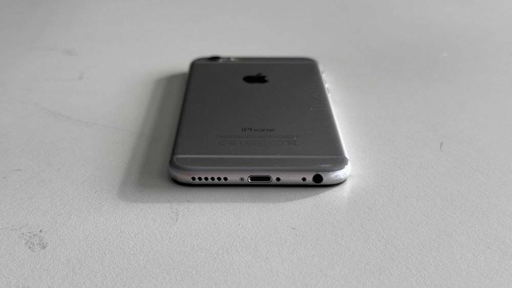 Apple iPhone 6 (64 GB) – Cinzento