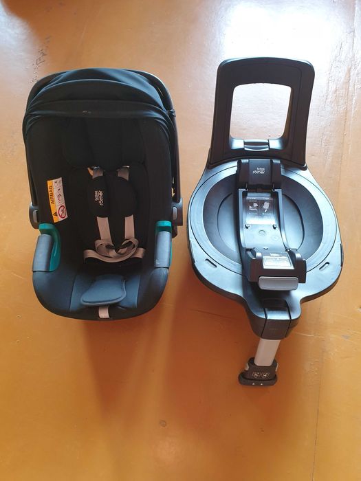 Fotelik samochodowy Romer Britax BabySafe3 i-Size 0-13kg z bazą ISOFIX