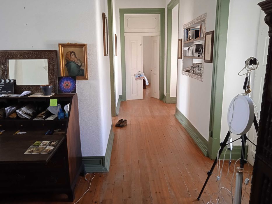 Alugos quartos grandes a 200€ em casa antiga