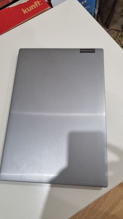 Portátil Lenovo como novo