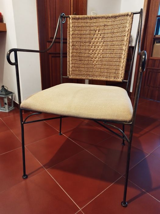 Cadeira braços em Ferro