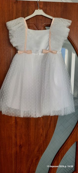 Сукня для дівчинки