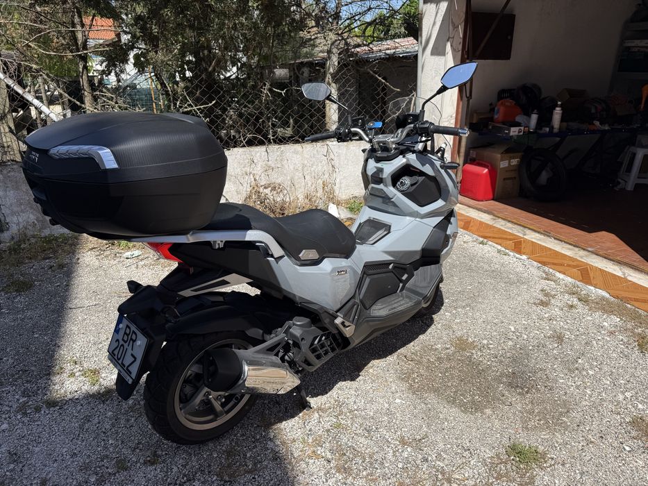 Scooter Sym adx 125
