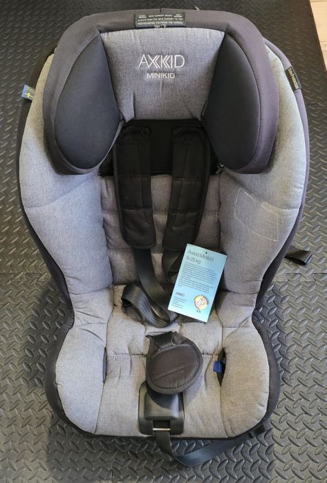 Fotelik samochodowy Axkid Minikid 9/25 kg
