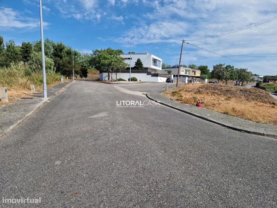 Venda Lote para construção - Moradia Geminada