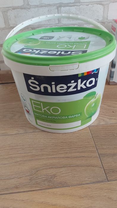 Продаётся эко-матовая акриловая краска белая Снежка 14кгй
