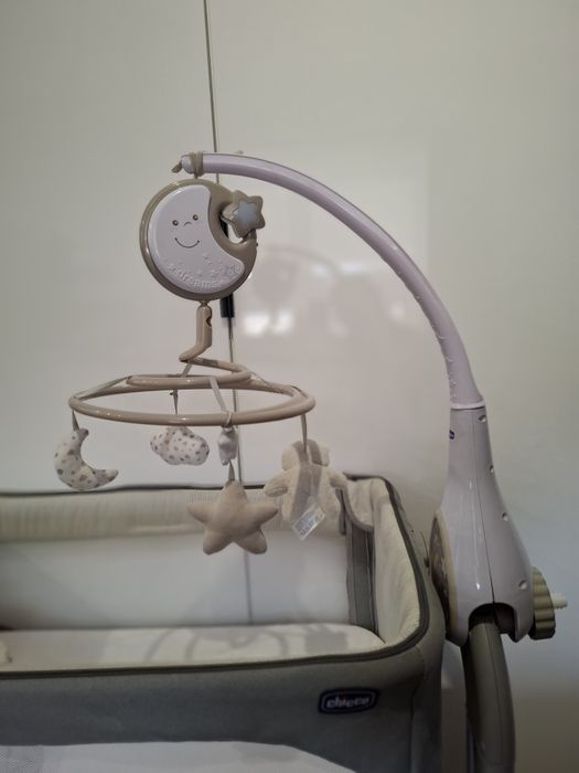 Karuzela Chicco beżowa