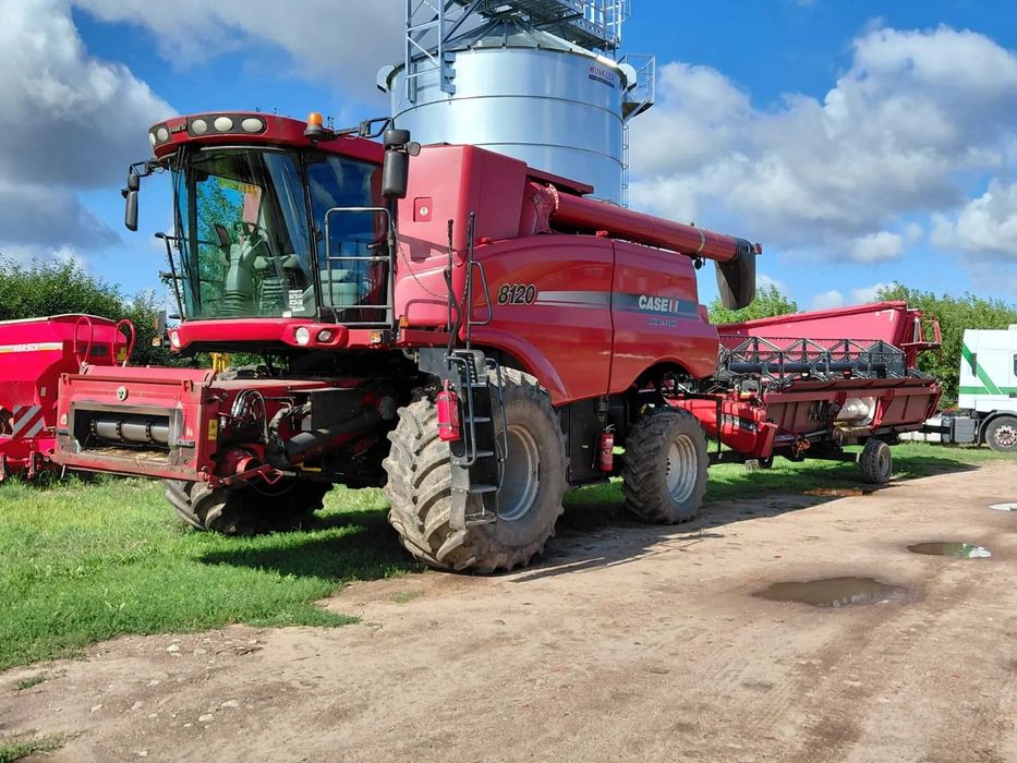Case IH 8120  Case IH 8120