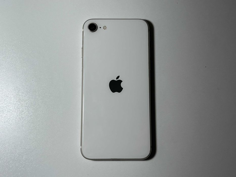 Apple Iphone SE3 64 Гб оригінальний Айфон 2022