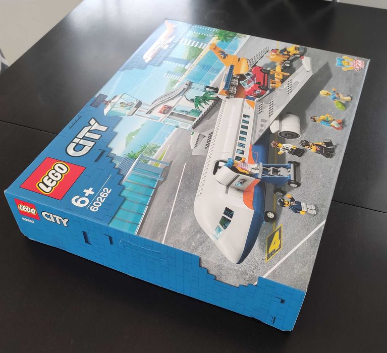 LEGO 60262 City - Samolot pasażerski