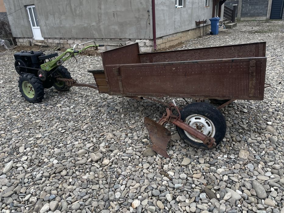 Продам Мотоблок Зубр