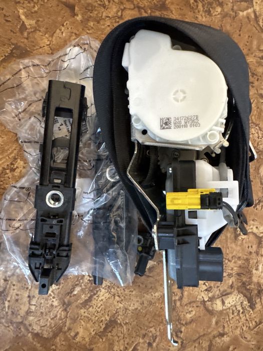 Ретрактор та пряжкадля Dacia lodgy