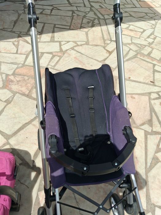 Vende-se carrinho bebé confort