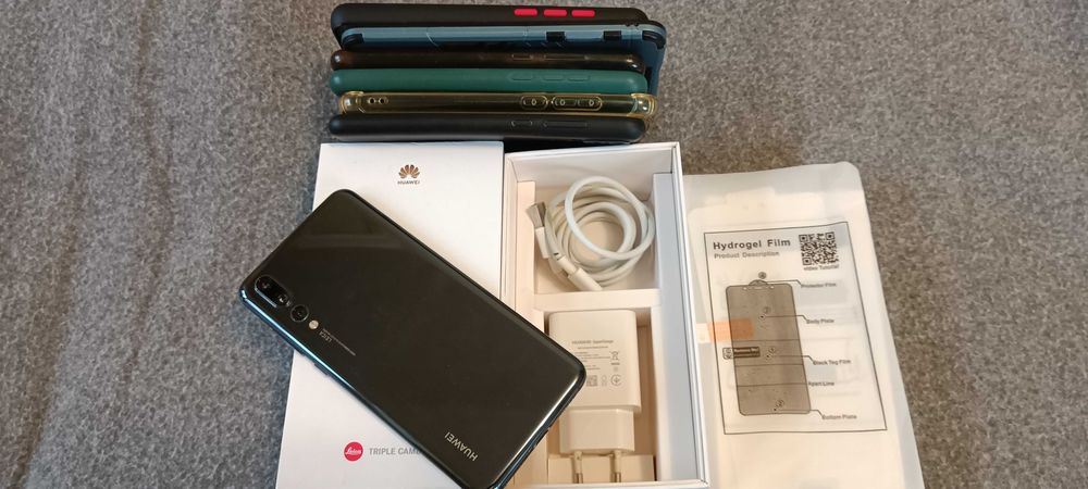 Смартфон Samsung Galaxy S22