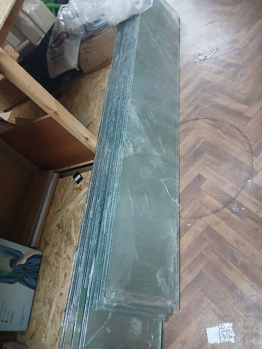 Продам стеклянные полки