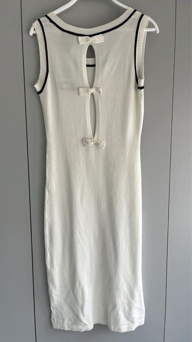Vestido de Malha com Laços