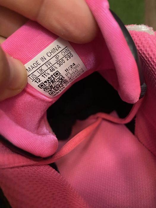 Баскетбольні, волейбольні кросівки adidas