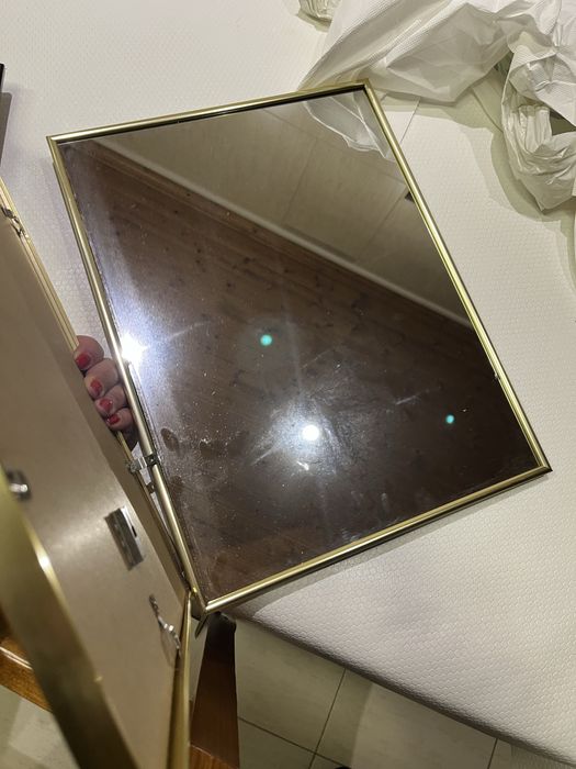 2 espelhos dourados cada 15€