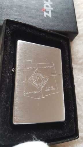 Zapalniczka Zippo Marlboro Cztery rogi Replika 1937. XVI 2000r.