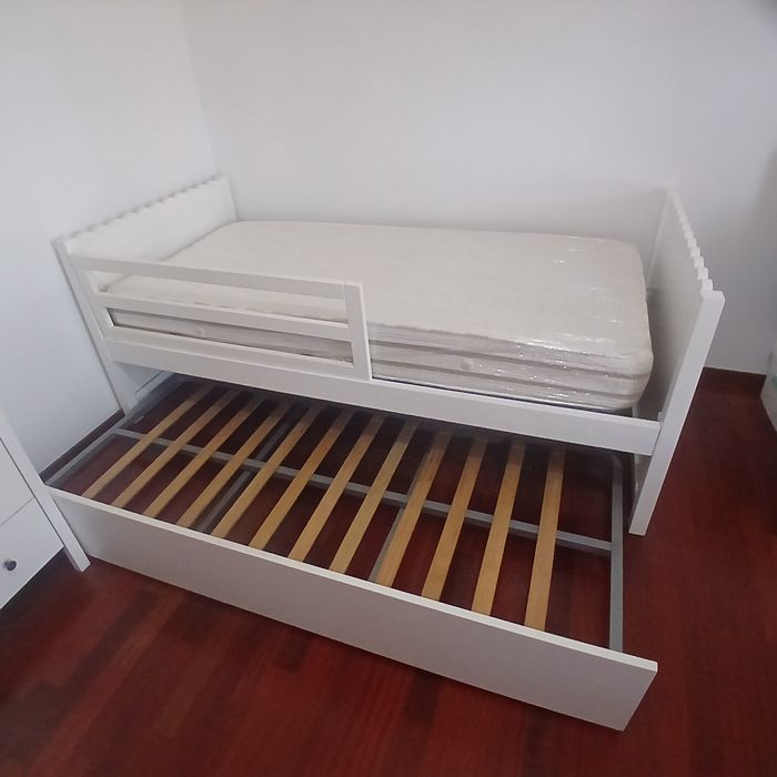 Venda de cama de solteiro