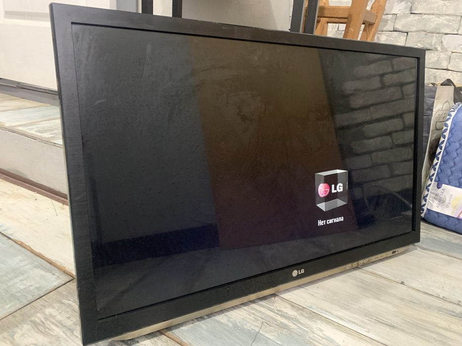 Продам телевизор LG  32 дюйма