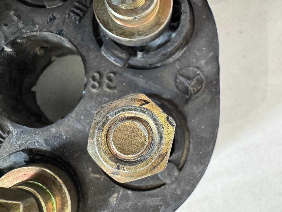 Foco de transmissão de caixa de velocidades Mercedes 38