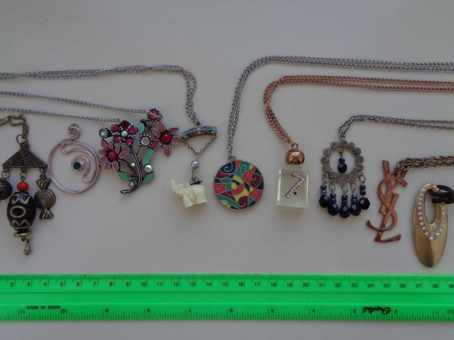 колекц кулони на ланцюжках вінтажі добр стан всі фото
