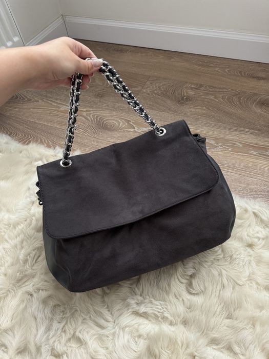 Трендова сумка з ручками ланцюжками