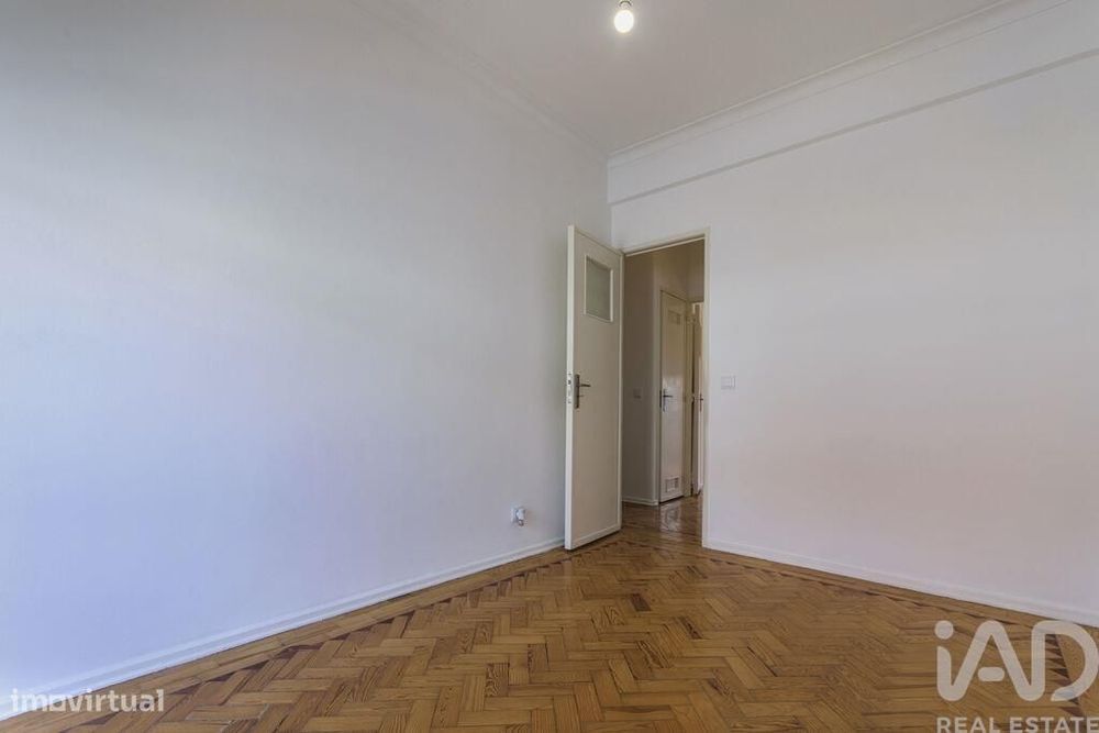 Apartamento T4 em Beato de 86 m2