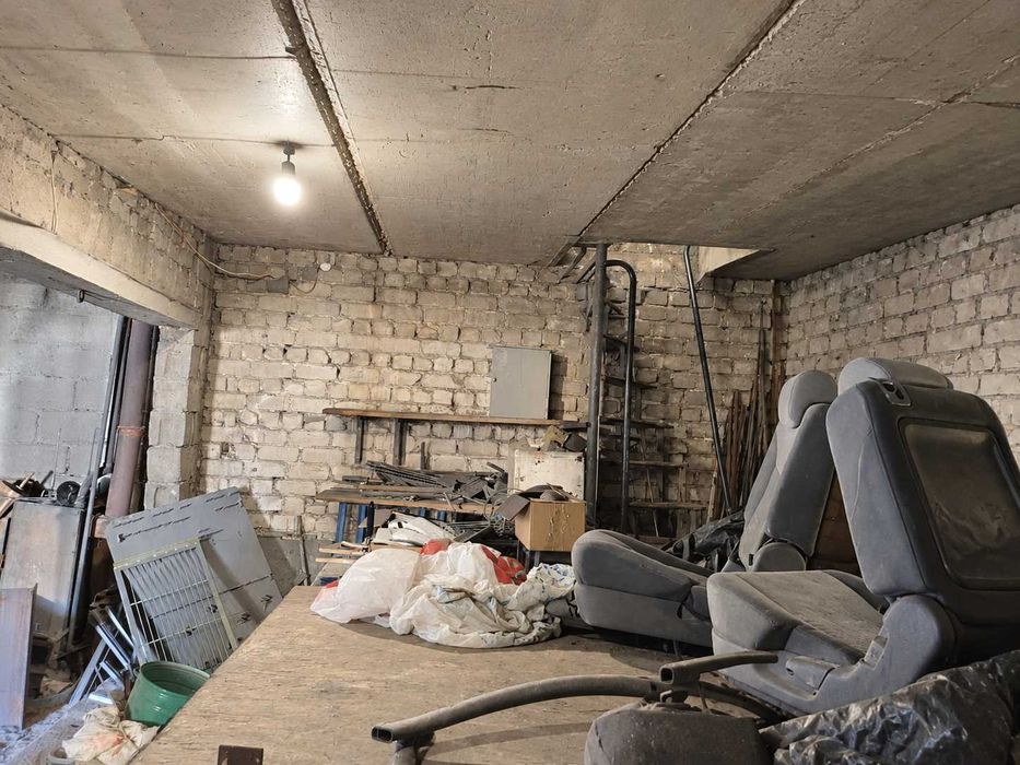 Продаж двох гаражів