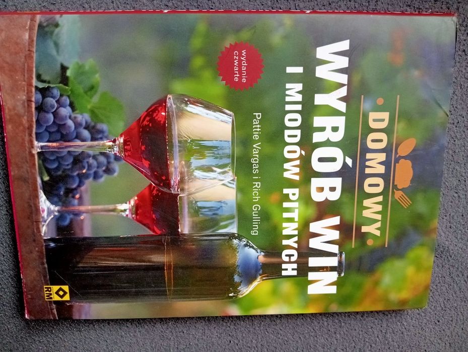 Domowy wybór win i miodów pitnych