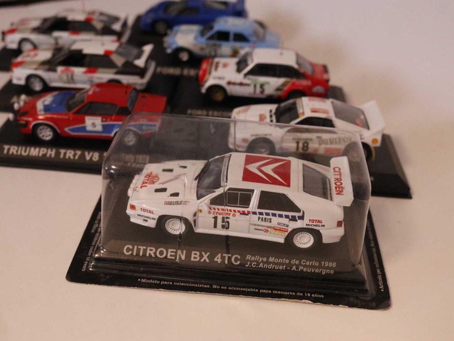 Vendo miniaturas  Rally Car da minha coleção Rally 1/43.  25€/un.