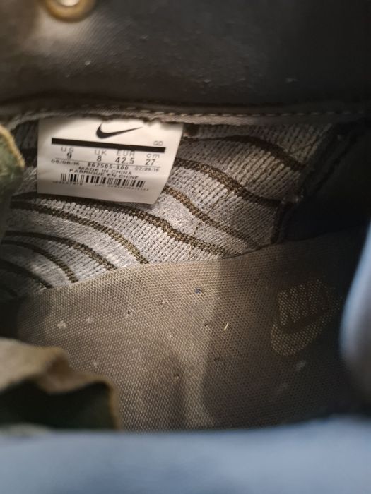 Продам високіі кросівки  Nike б/у