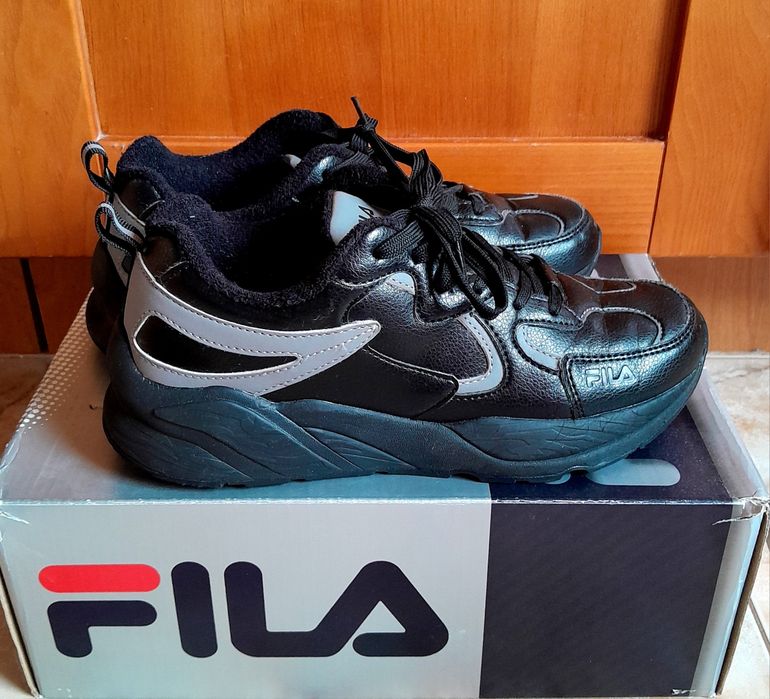 Кросівки Fila підліткові на осінь (24,5см)