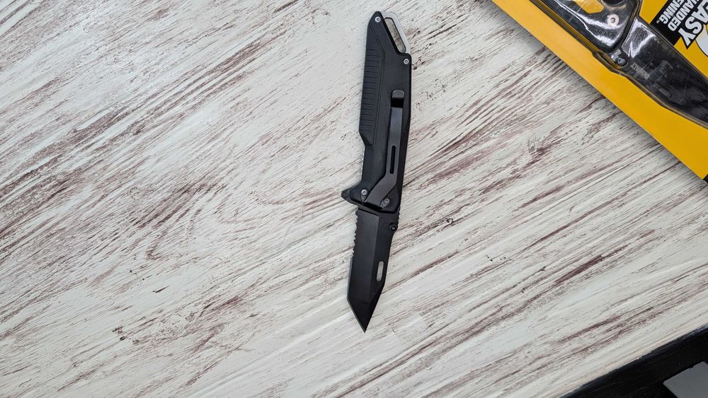 Ніж складний DeWalt DWHT10910