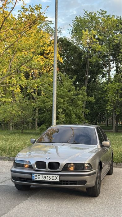 Продам BMW E39 528i