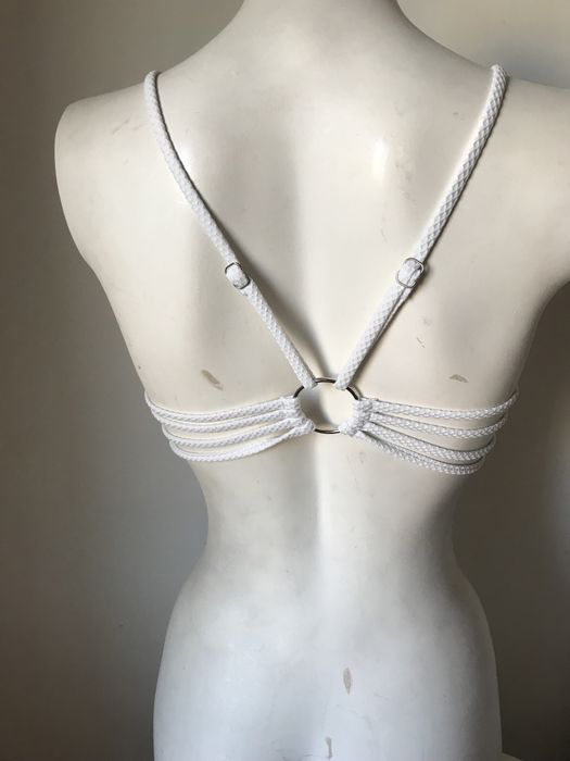 4 Soutiens de Desporto XS e M. Alguns novos. Preço para desocupar