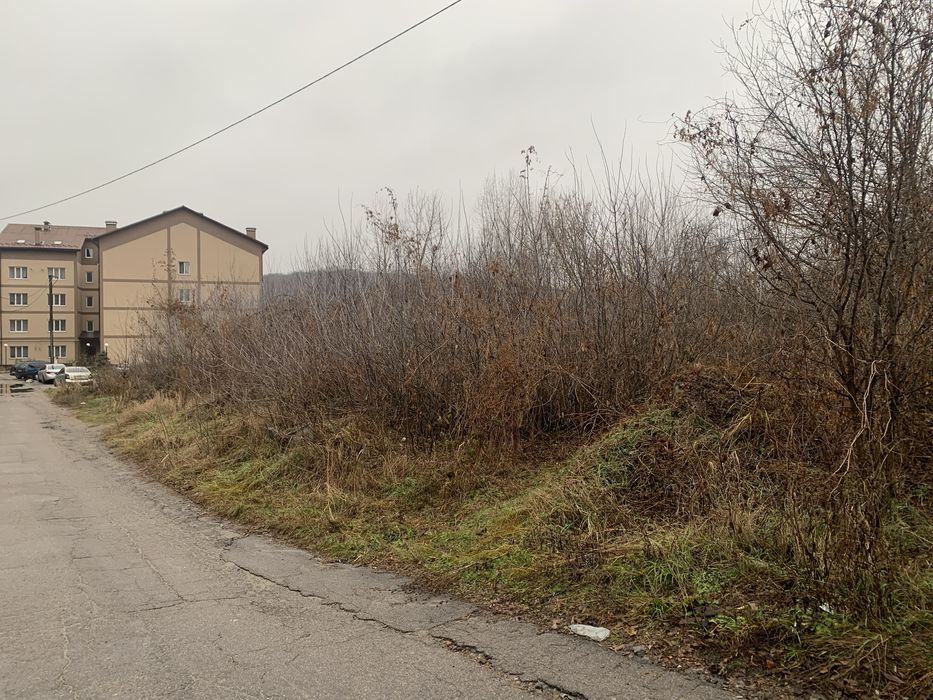 Продаж земельних ділянок