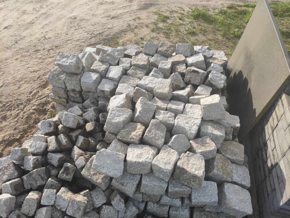 Kostka granitowa 15/17 i 6/8 – całość za 1950 zł – odbiór osobisty