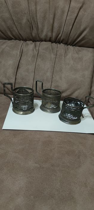 Соусница, подстаканники, вазы