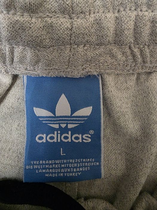 Спортивний костюм