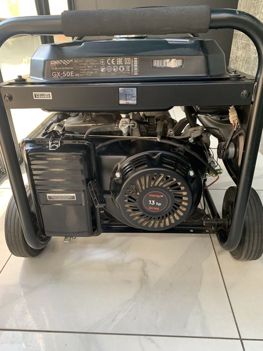 Продам генератор Днипро-М GX-50E б/у