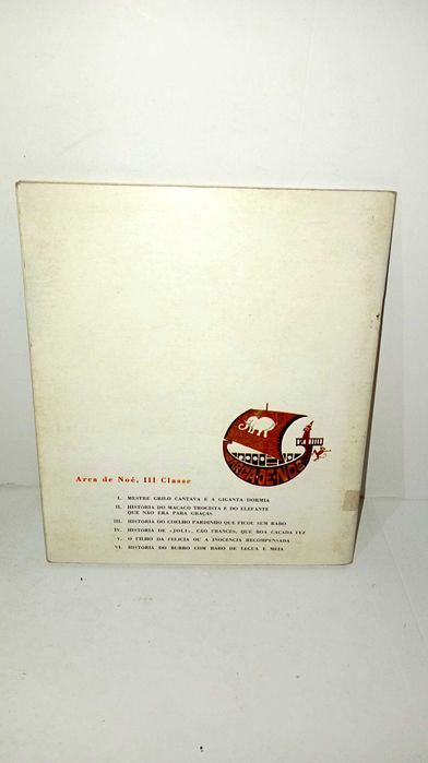 História do macaco trocista e do elefante que não era para graças