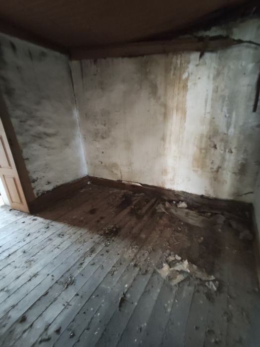 Vende-se Casa Antiga