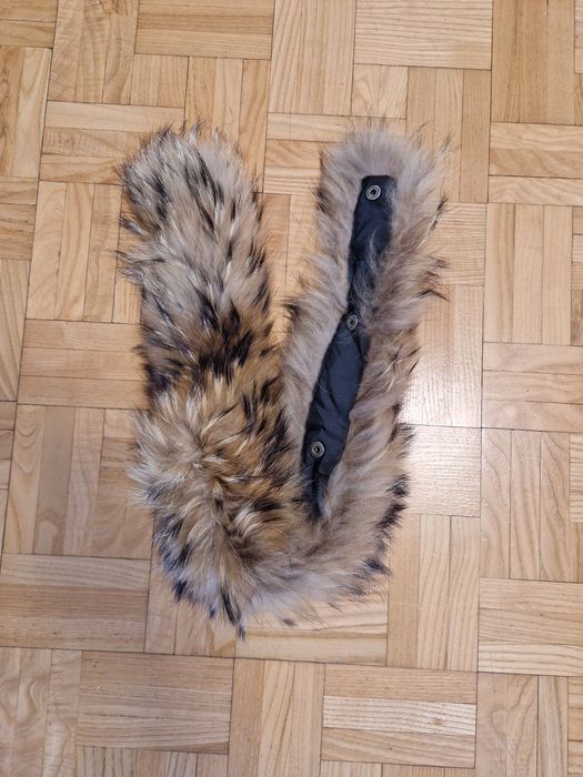 Jenot, kołnierz z jenota Stan idealny  80cm